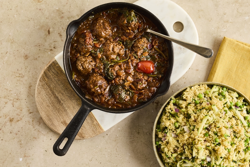 This yummy North African-inspired dish is a guaranteed crowd-pleaser! Aromatic beef meatballs are simmered in a garlicky tomato, onion and spinach sauce, and served with mounds of couscous loaded with peas and courgette. Best of all, it’s on the table in under half an hour.