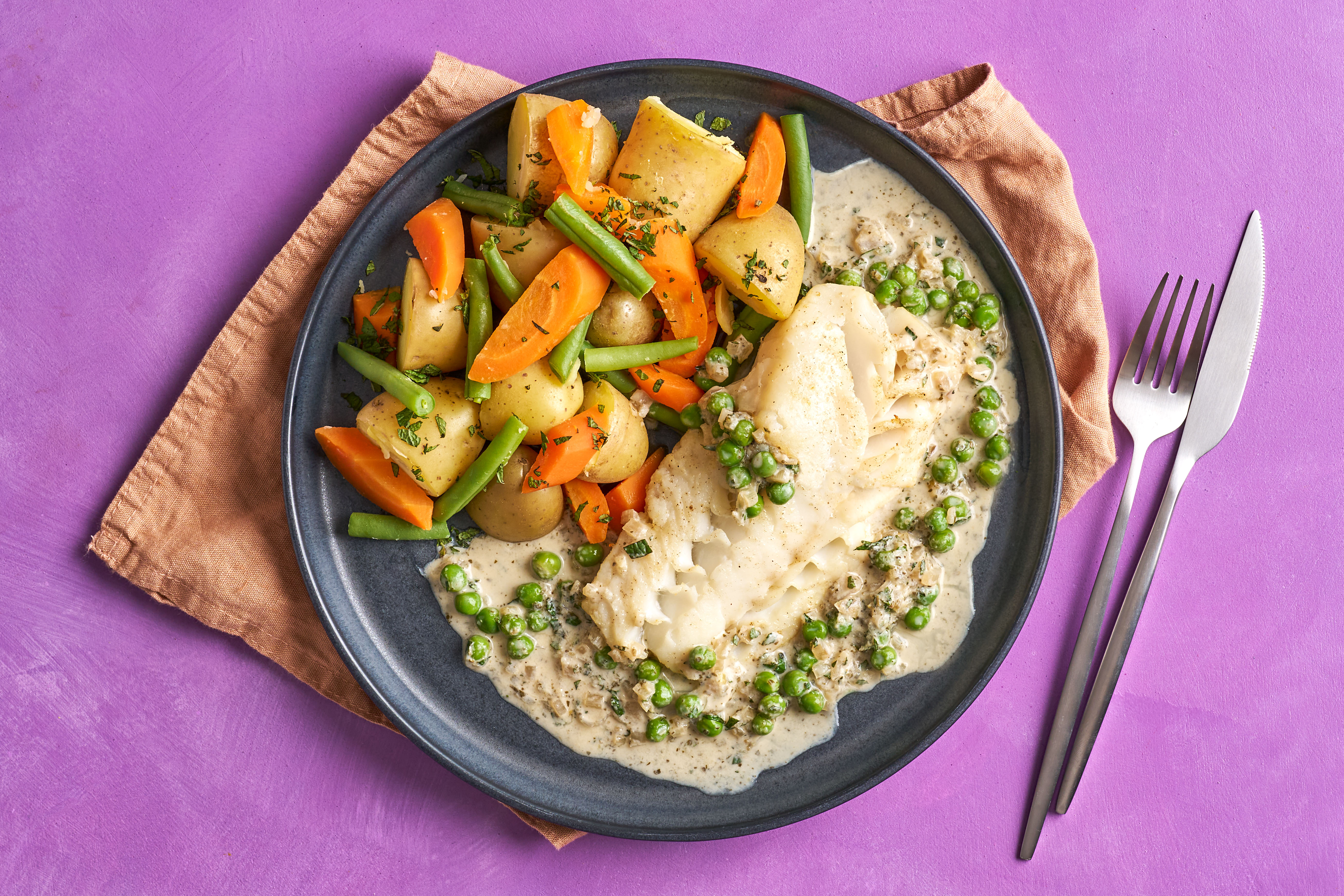 Cod with baby potatoes & a minty pea sauce