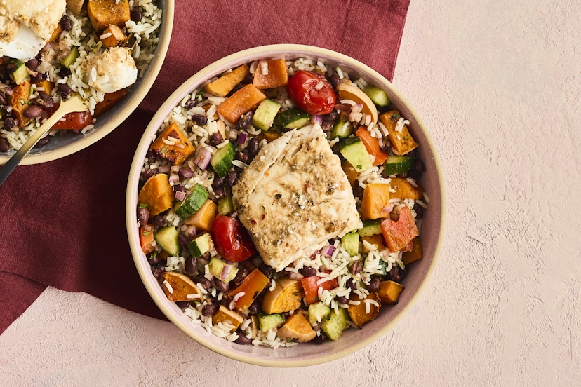 Chunky cod fillet roasted with warm Cajun spices, served with a warm, smoky salad of black beans, red pepper, tomatoes and cucumber with a zippy squeeze of lime, and a side of rice and roasted squash for extra filling power. It’s o’fishly delicious!