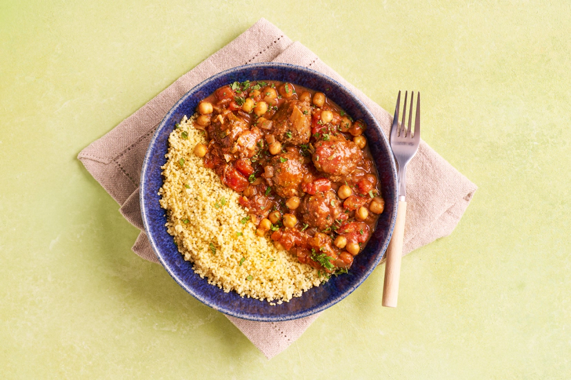 Great balls of goodness! Minced beef meatballs, lightened with grated courgette, hang out with chickpeas in a tomato sauce fragrant with aromatic Moroccan spices. Plus there’s minty couscous to mop up all that deliciousness.
