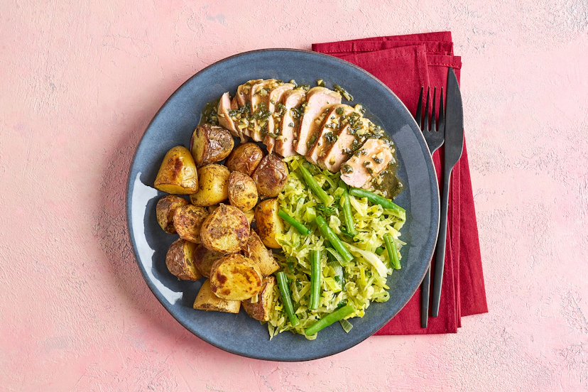 Get out the good china, it’s time for a proper posh pork dinner! Lean medallions are flash-fried, then lightly simmered in a sublime sage sauce before teaming up with lemon-spiked leek, green beans and cabbage. Garlic, rosemary and thyme roasties seal the deal.