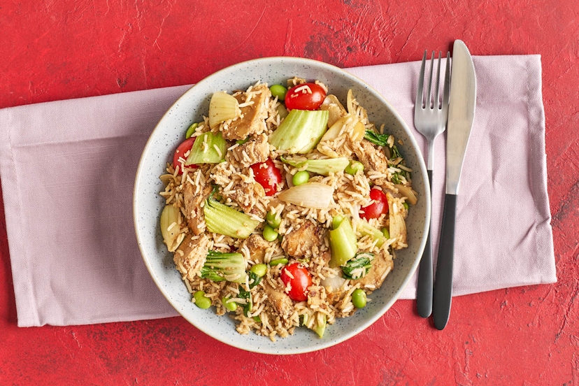 Five-spice up your life with a sizzling jumble of fakeaway joy! Packed with The Vegetarian Butcher chick’n chunks, pak choi, baby tomatoes, edamame, scrambled eggs and basmati rice – all flavoured with Chinese five-spice, ginger, tamari and, curveball, tangy balsamic! – it’s as comforting as it is Friday night-worthy.