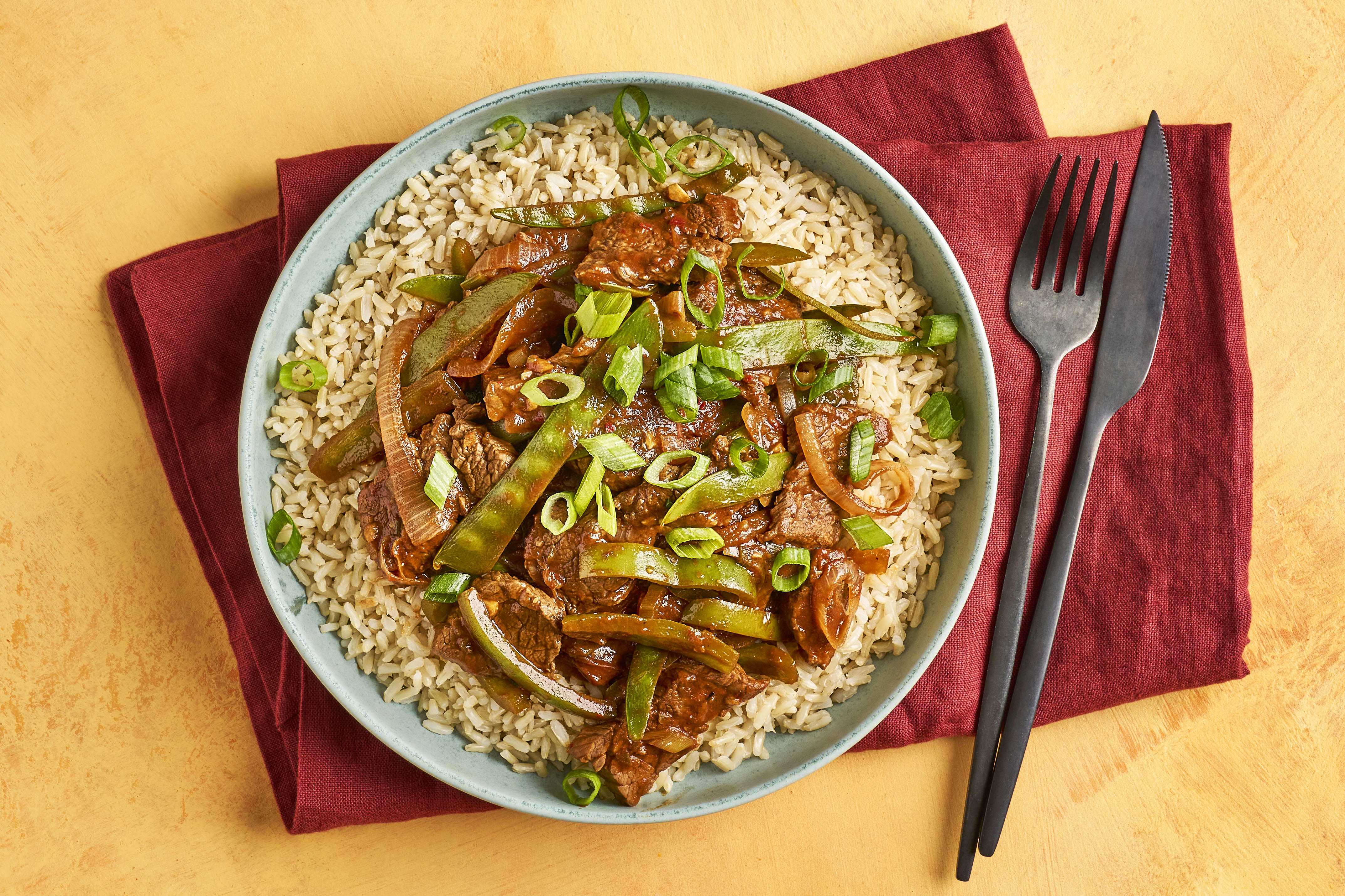 Gochujang steak & veg sizzle